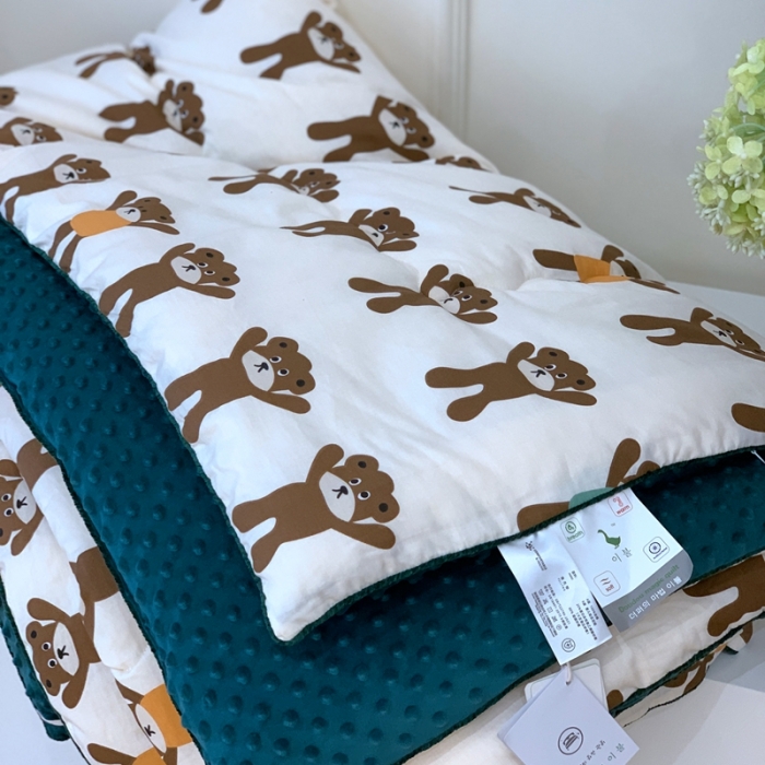 91家纺网 家纺一手货源 找家纺 汇庭 2023新款双人豆豆被 姜饼熊