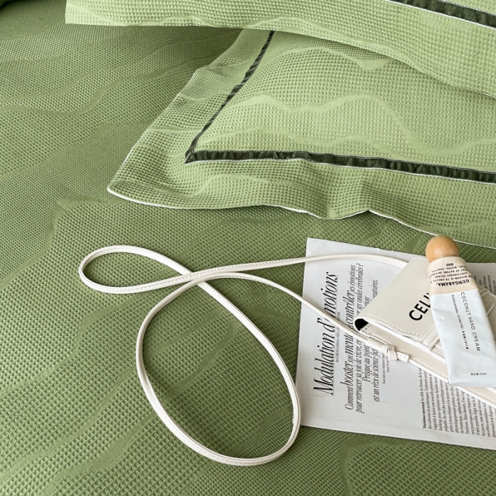 91家纺网 家纺一手货源 找家纺 玛奇朵2023新品60支华夫格大提花- 艾维斯诺系列四件套艾维斯诺-绿