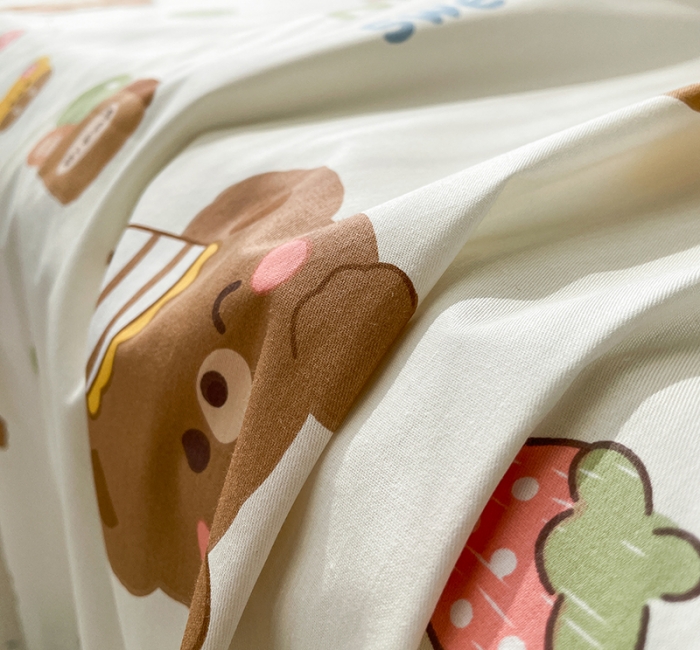 91家纺网 家纺一手货源 找家纺 绵庭 2023新款 全棉印花床单 熊宝宝