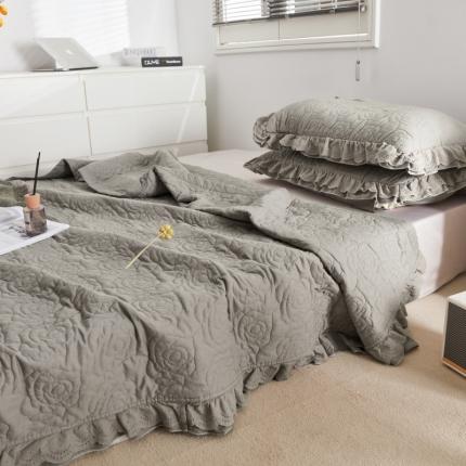 91家纺网 家纺一手货源 找家纺 上喜 热卖砂洗砂染全棉玫瑰花床盖 灰色