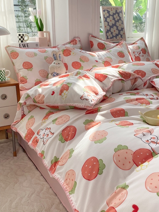 91家纺网 家纺一手货源 找家纺 妖妖家纺 2023印花水洗双层纱贝克绣四件套 草莓兔