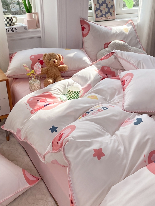 91家纺网 家纺一手货源 找家纺 妖妖家纺 2023印花水洗双层纱贝克绣四件套 粉熊宝