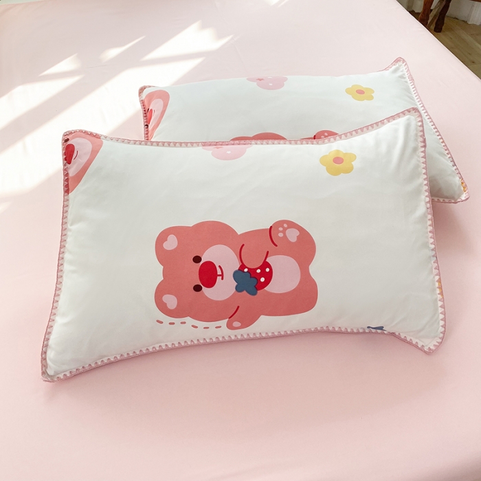 91家纺网 家纺一手货源 找家纺 妖妖家纺 2023印花水洗双层纱贝克绣四件套 粉熊宝