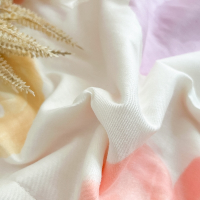 91家纺网 家纺一手货源 找家纺 格子铺 2023新款全棉印花系列棉花夏被 花蜜草莓