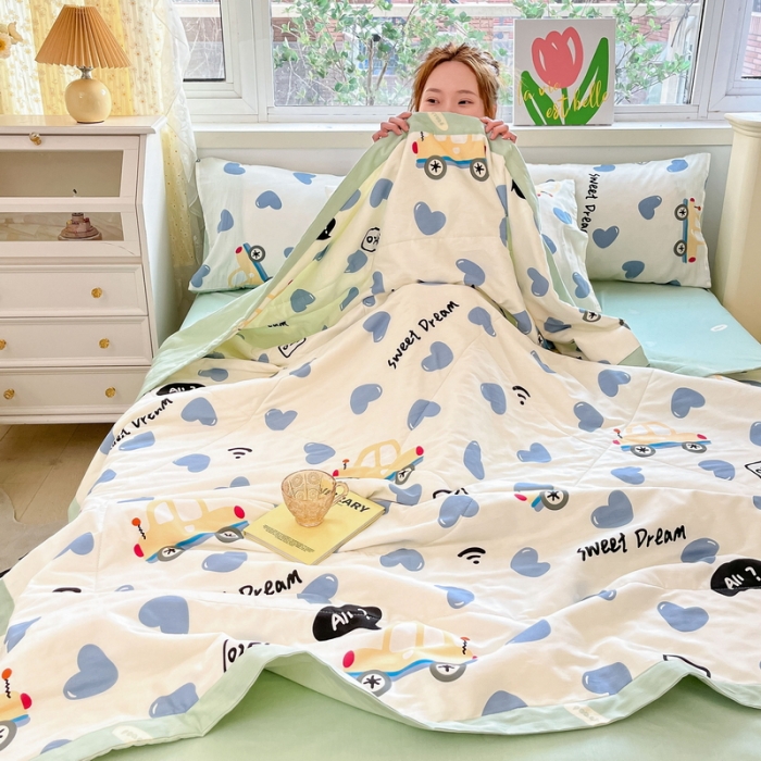 91家纺网 家纺一手货源 找家纺 格子铺 2023新款全棉印花系列棉花夏被 快乐出游