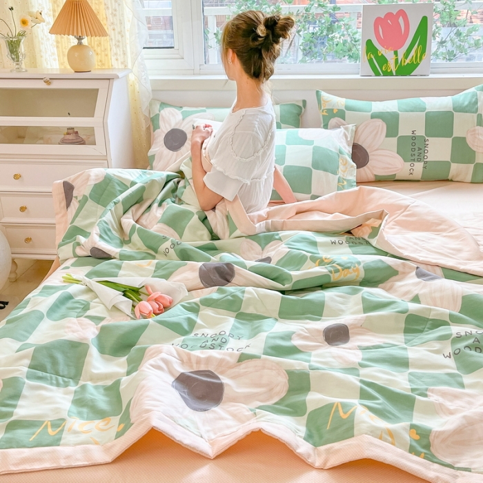 91家纺网 家纺一手货源 找家纺 格子铺 2023新款全棉印花系列棉花夏被 罗卡艺术