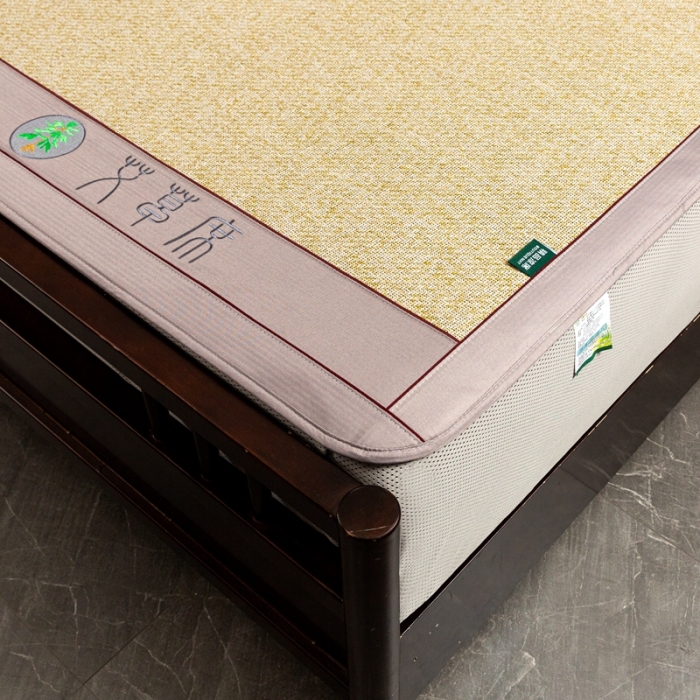 91家纺网 家纺一手货源 找家纺 简一2024新款艾草凉席床笠款冰丝席冰藤席 亚麻