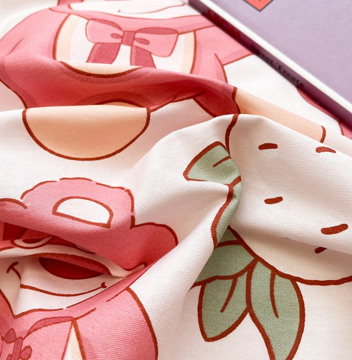 91家纺网 家纺一手货源 找家纺 绵庭 2023新款12868全棉ins小清新印花四件套 快乐草莓熊