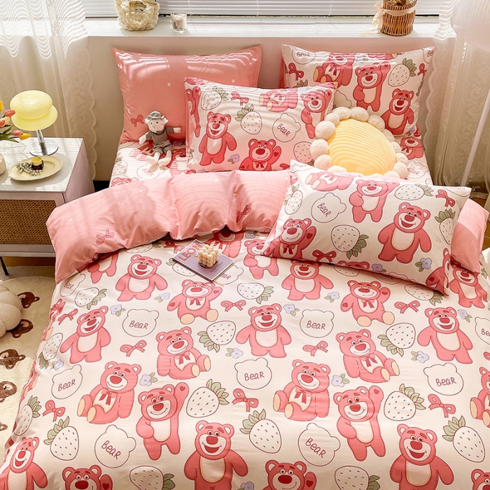 91家纺网 家纺一手货源 找家纺 绵庭 2023新款12868全棉ins小清新印花四件套 快乐草莓熊