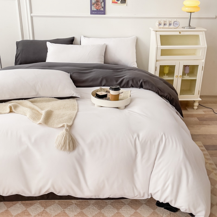 91家纺网 家纺一手货源 找家纺 棠颂 2023新款母婴级水洗棉纯色双拼四件套 白+深灰