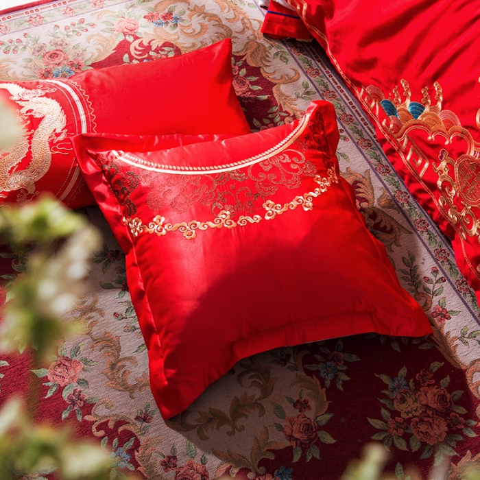 91家纺网 家纺一手货源 找家纺 2025新款亲肤棉绣花刺绣婚庆四件套 龙凤和美