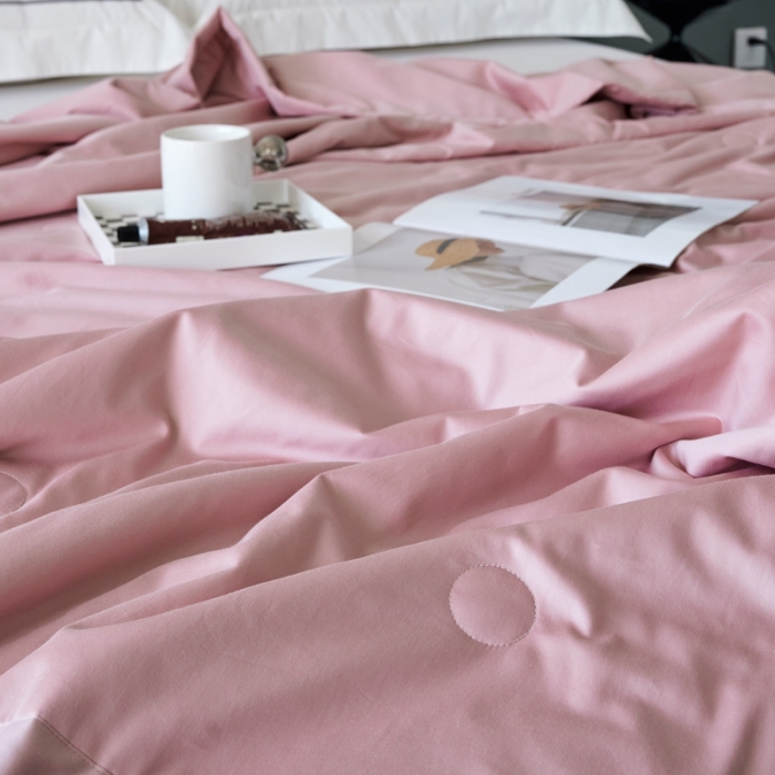 91家纺网 家纺一手货源 找家纺 榻尚 2023新款100支贡缎长绒棉超柔夏被空调被子被芯 豆沙紫