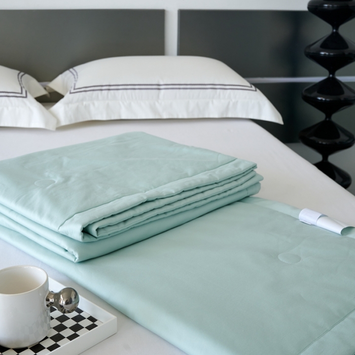91家纺网 家纺一手货源 找家纺 榻尚 2023新款100支贡缎长绒棉超柔夏被空调被子被芯 涟漪绿