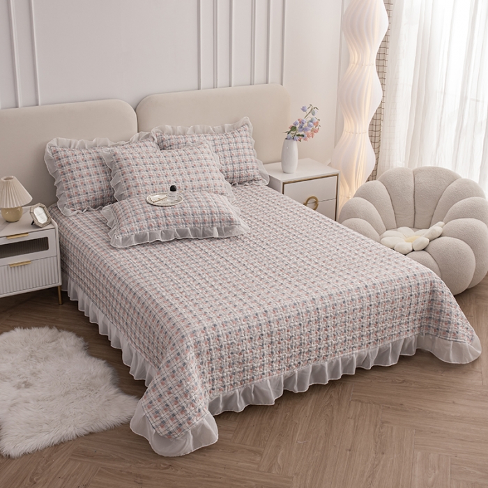 91家纺网 家纺一手货源 找家纺 梓依 2023新款 亲肤夹棉床盖系列 粉灰格