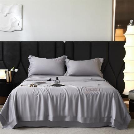 91家纺网 家纺一手货源 找家纺 新款森氧丝A类莱赛尔55%大豆抗菌夏被（迹风系列风格1) 迹风薄雾灰