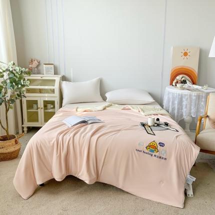 91家纺网 家纺一手货源 找家纺 澳洲羽 2024新款凉感丝冰激凌夏被 粉+米