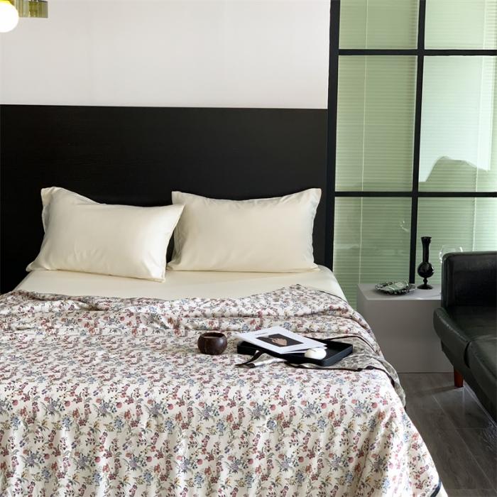 91家纺网 家纺一手货源 找家纺 汇庭 2023新款 雅丝系列夏被 雷蒙