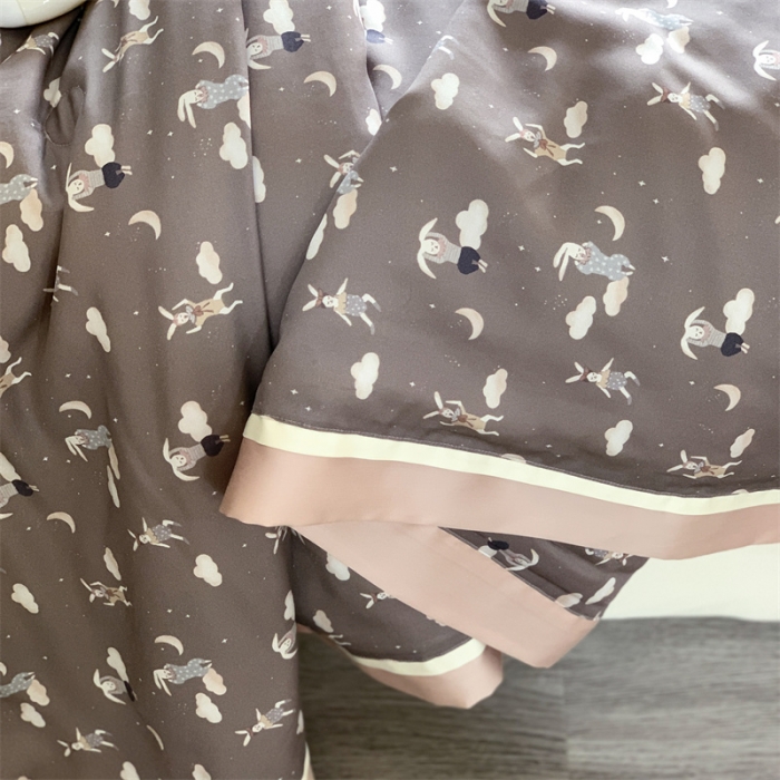 91家纺网 家纺一手货源 找家纺 汇庭 2023新款 雅丝系列夏被梦游兔