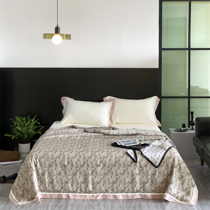 91家纺网 家纺一手货源 找家纺 汇庭 2023新款 雅丝系列夏被欧娜