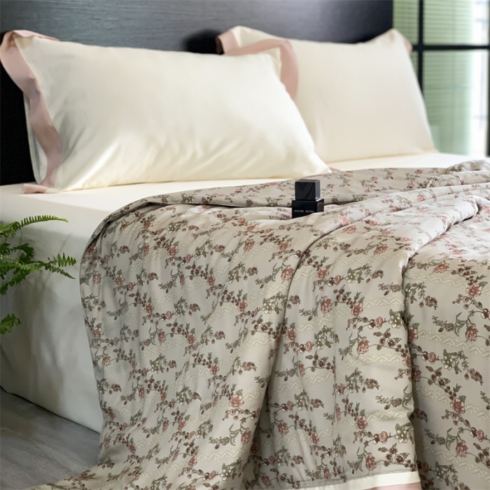 91家纺网 家纺一手货源 找家纺 汇庭 2023新款 雅丝系列夏被欧娜