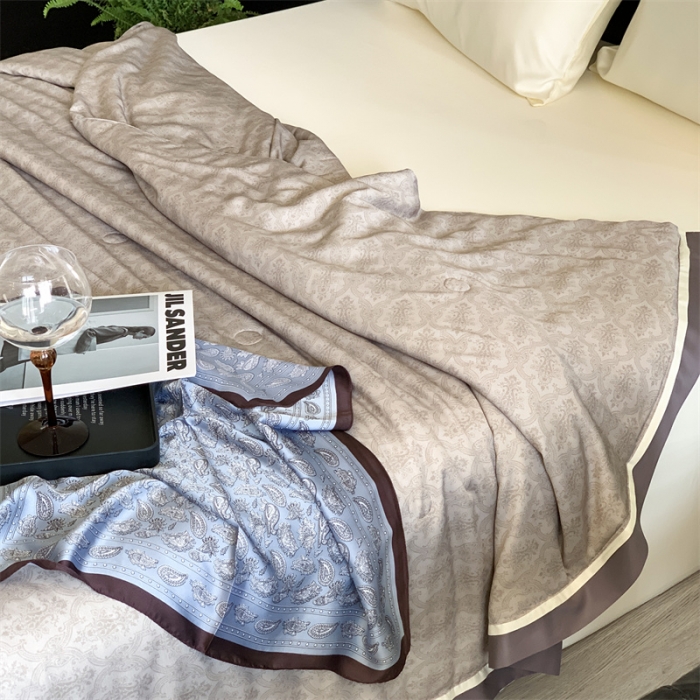 91家纺网 家纺一手货源 找家纺 汇庭 2023新款 雅丝系列夏被佩古斯咖