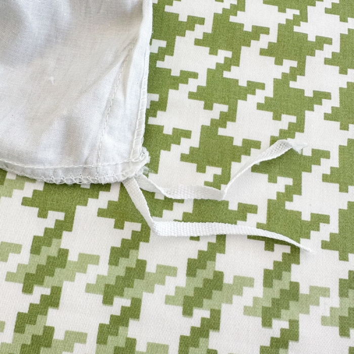 91家纺网 家纺一手货源 找家纺 星巴k家纺2023新款全棉花卉印花简约卡通款多规格四件套 阿芙佳朵绿