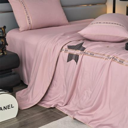 91家纺网 家纺一手货源 找家纺 总）头等舱 2023新款四季棉A类55%大豆抗菌夏被奥米系列（风格2）