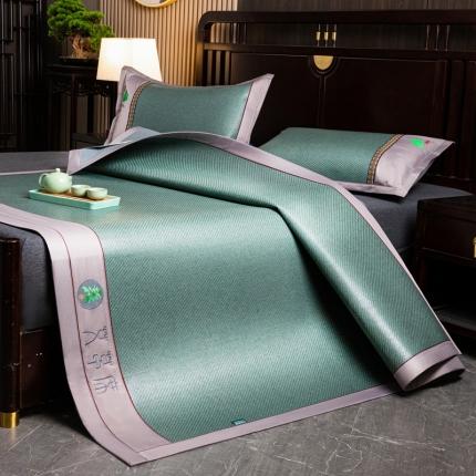 91家纺网 家纺一手货源 找家纺 （总）简一家纺  2024新款艾草冰藤席艾草凉席 配皮革手提包装