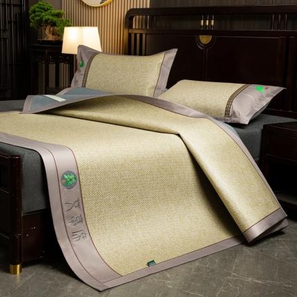 91家纺网 家纺一手货源 找家纺 （总）简一家纺  2024新款艾草冰藤席艾草凉席 配皮革手提包装