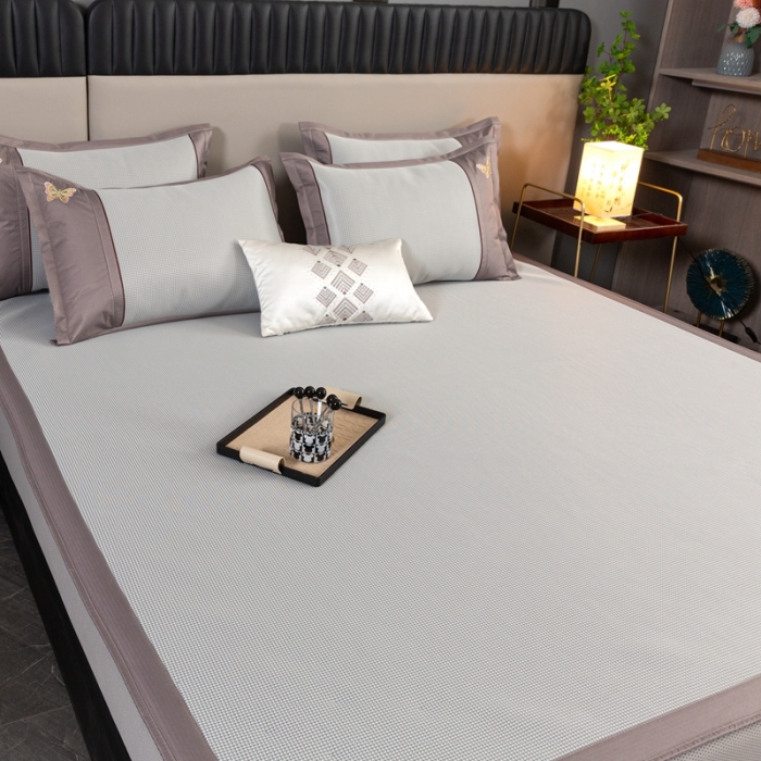 91家纺网 家纺一手货源 找家纺 简一2024新款小千鸟格蝶恋花系列抗菌凉席床笠款-蝶恋花抗菌席-灰色