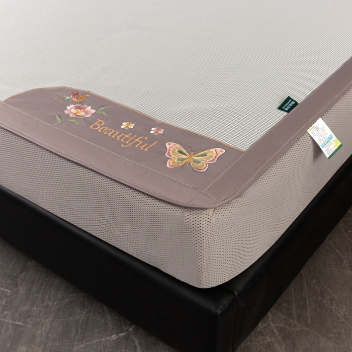 91家纺网 家纺一手货源 找家纺 简一2024新款小千鸟格蝶恋花系列抗菌凉席床笠款-蝶恋花抗菌席-灰色