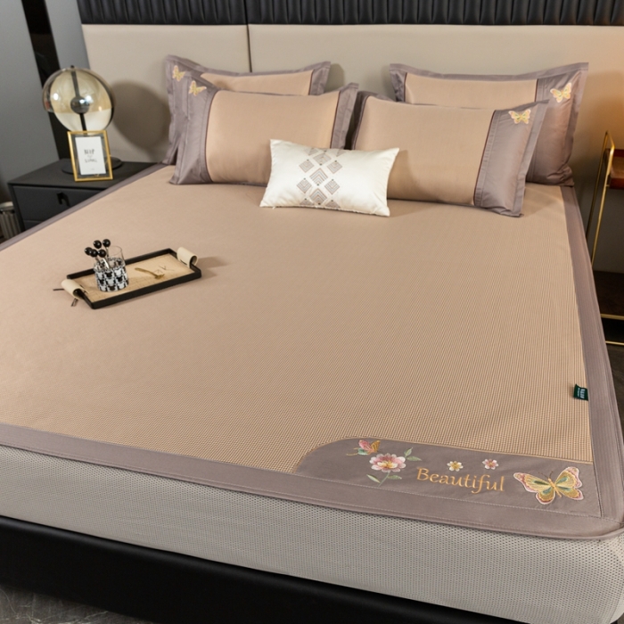 91家纺网 家纺一手货源 找家纺 简一2024新款小千鸟格蝶恋花系列抗菌凉席床笠款-蝶恋花抗菌席-咖色