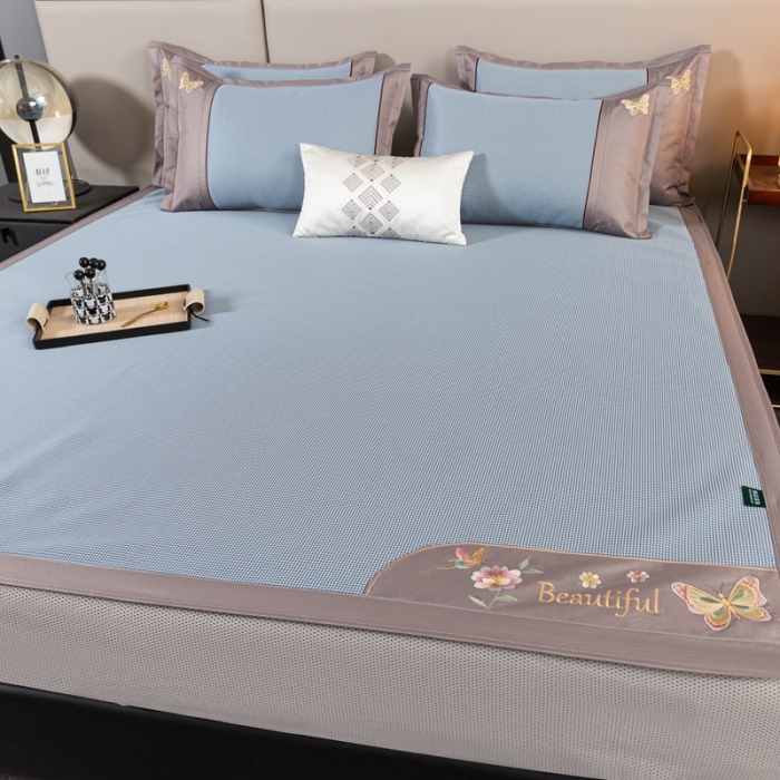 91家纺网 家纺一手货源 找家纺 简一2024新款小千鸟格蝶恋花系列抗菌凉席床笠款-蝶恋花抗菌席-蓝色