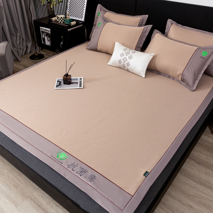 91家纺网 家纺一手货源 找家纺 简一2024新款小千鸟格系列抗菌凉席床单款 小千鸟格-咖啡