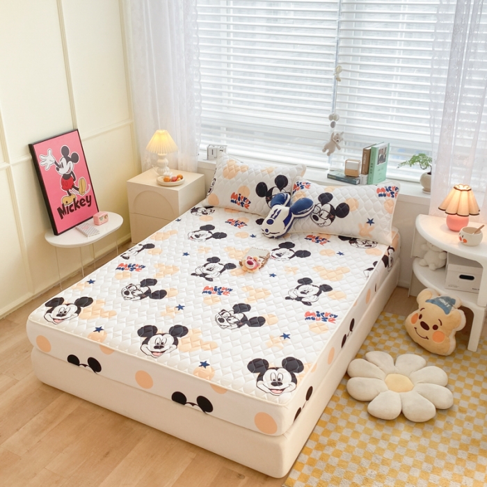 91家纺网 家纺一手货源 找家纺 鑫钰 2023新款迪士尼印花夹棉床笠 开心米奇