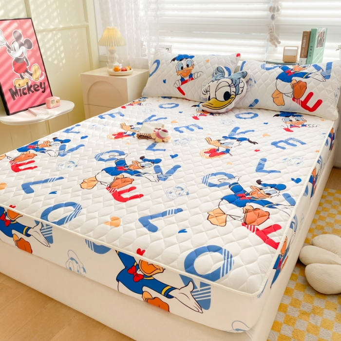 91家纺网 家纺一手货源 找家纺 鑫钰 2023新款迪士尼印花夹棉床笠 开心- 唐老鸭