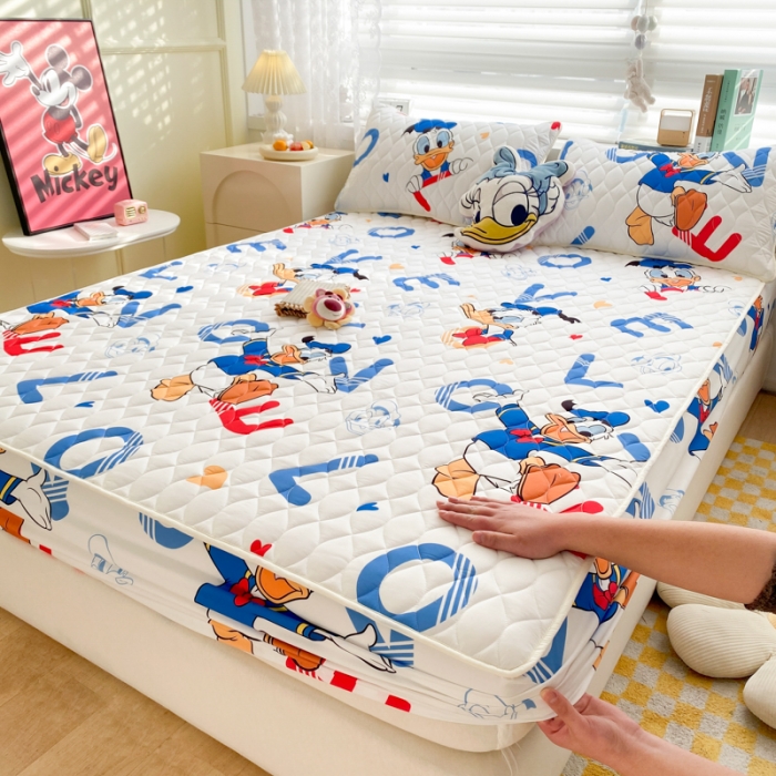 91家纺网 家纺一手货源 找家纺 鑫钰 2023新款迪士尼印花夹棉床笠 开心- 唐老鸭