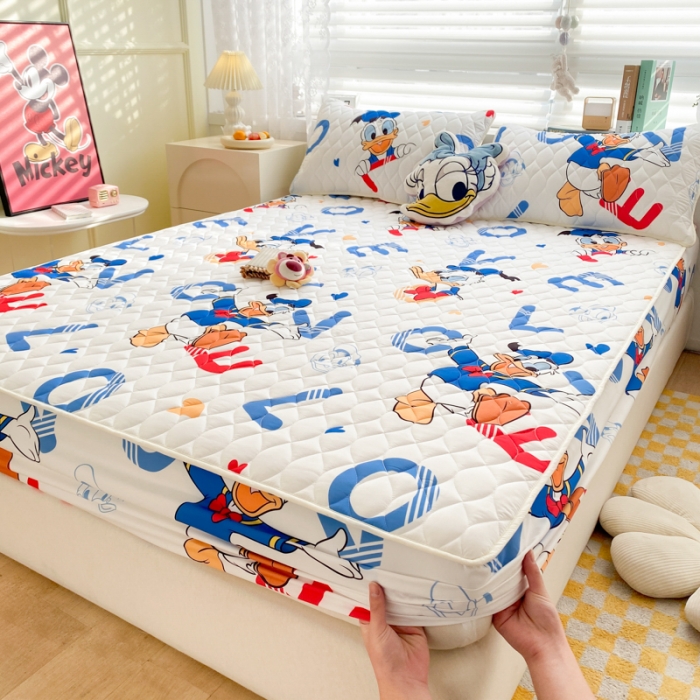 91家纺网 家纺一手货源 找家纺 鑫钰 2023新款迪士尼印花夹棉床笠 开心- 唐老鸭