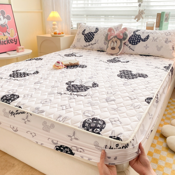 91家纺网 家纺一手货源 找家纺 鑫钰 2023新款迪士尼印花夹棉床笠 时尚米妮