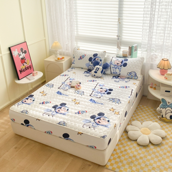 91家纺网 家纺一手货源 找家纺 鑫钰 2023新款迪士尼印花夹棉床笠 太空米奇
