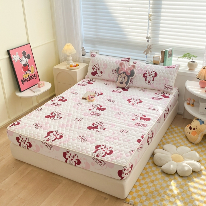 91家纺网 家纺一手货源 找家纺 鑫钰 2023新款迪士尼印花夹棉床笠 开心米妮 红