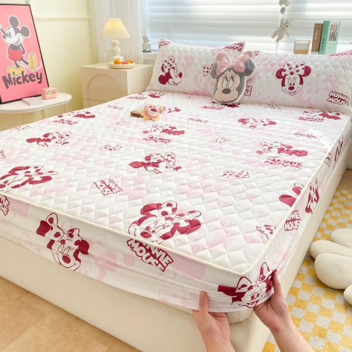 91家纺网 家纺一手货源 找家纺 鑫钰 2023新款迪士尼印花夹棉床笠 开心米妮 红