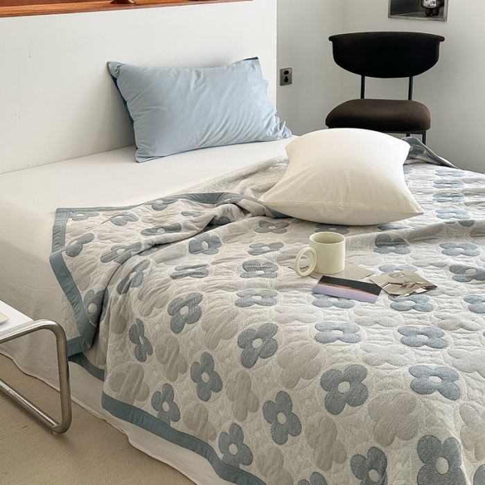 91家纺网 家纺一手货源 找家纺 吾秀  2023 A类色织全棉针织提花盖毯 梵克-蓝