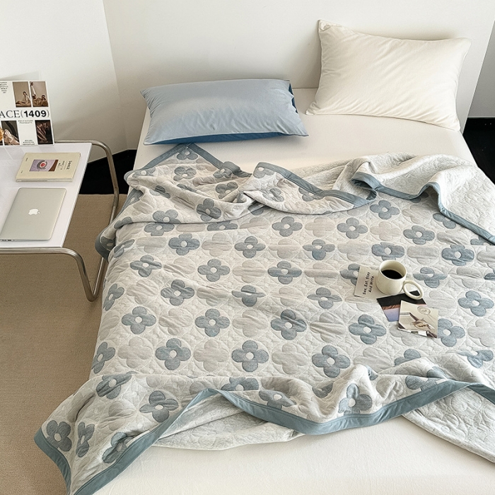 91家纺网 家纺一手货源 找家纺 吾秀  2023 A类色织全棉针织提花盖毯 梵克-蓝