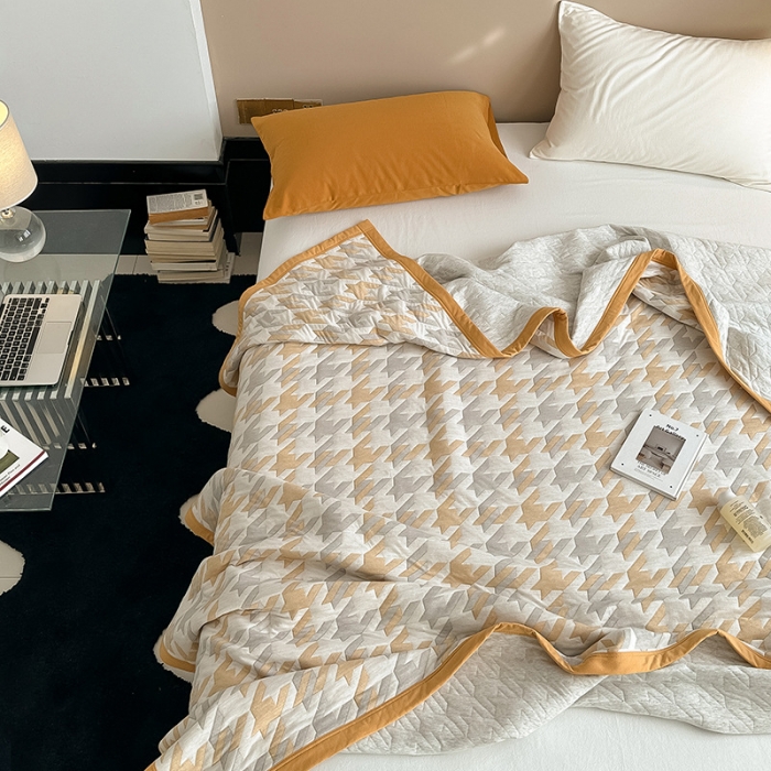 91家纺网 家纺一手货源 找家纺 吾秀  2023 A类色织全棉针织提花盖毯 洛克-黄