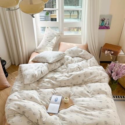 91家纺网 家纺一手货源 找家纺 时年 2023新款全棉母婴级有氧双层纱夏被四件套 米卡兔