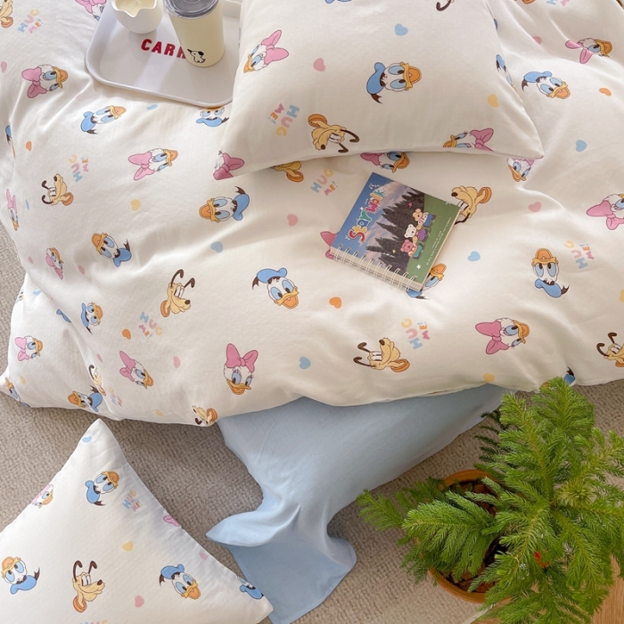 91家纺网 家纺一手货源 找家纺 时年 2023新款全棉母婴级有氧双层纱夏被四件套 唐老鸭家族