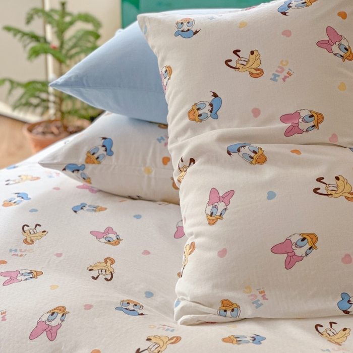 91家纺网 家纺一手货源 找家纺 时年 2023新款全棉母婴级有氧双层纱夏被四件套 唐老鸭家族