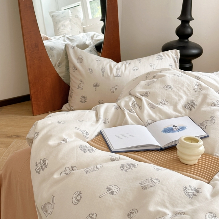 91家纺网 家纺一手货源 找家纺 时年 2023新款全棉母婴级有氧双层纱夏被四件套 米卡兔