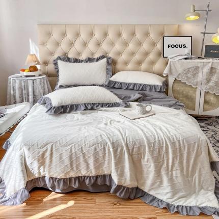 91家纺网 家纺一手货源 找家纺 (总）仟网汇 2023新款菱形格提花泡泡纱夏被四件套